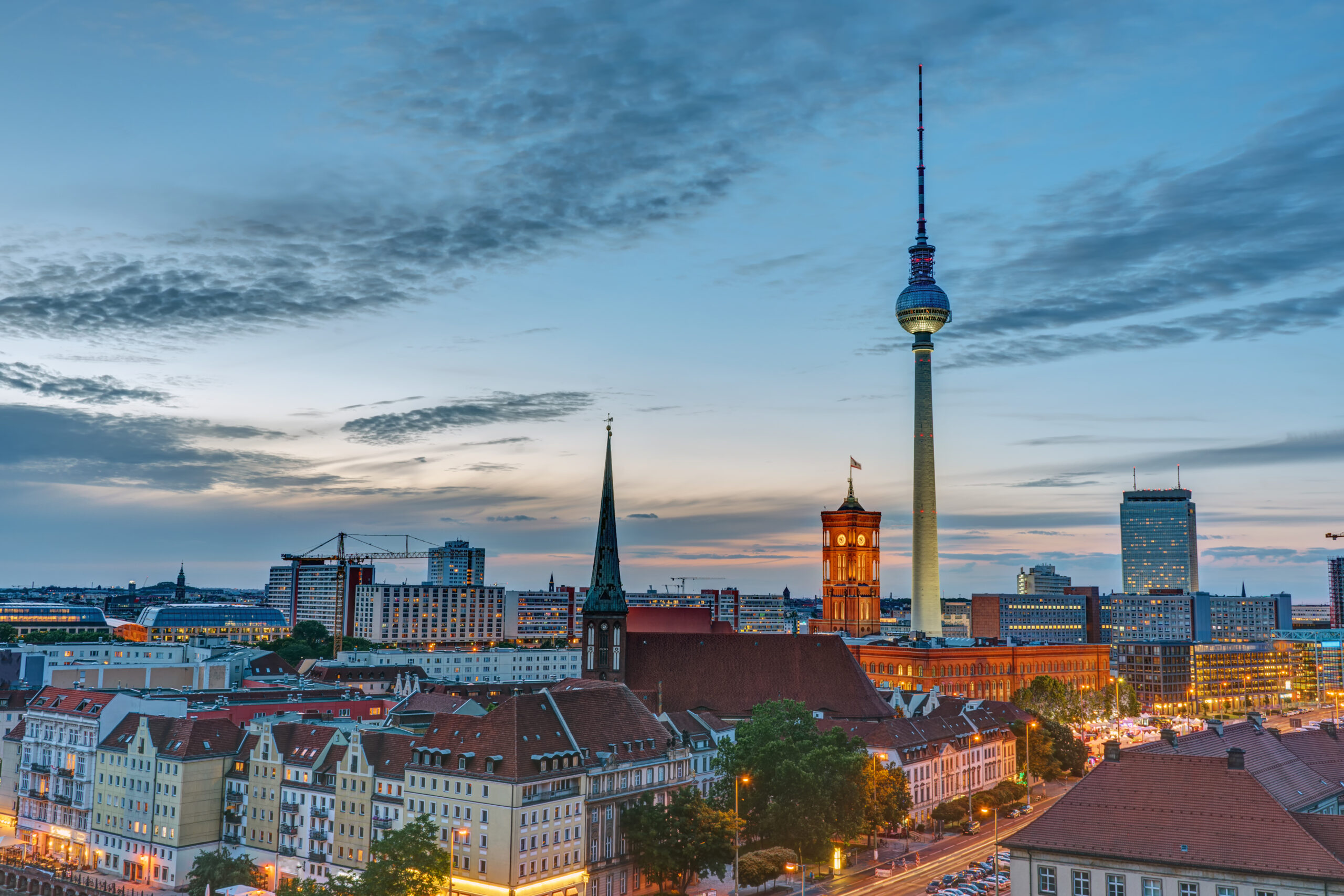 the-television-tower-and-the-townhall-after-sunset-2025-03-08-17-29-52-utc